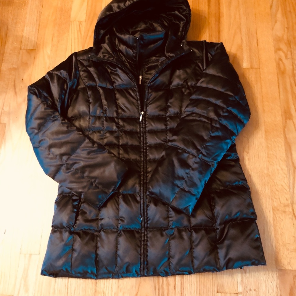 NEW never worn Lands' End Women's Black Puffer Jacket